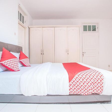 Capital O 332 Residence G17 Kemang Jakarta Buitenkant foto