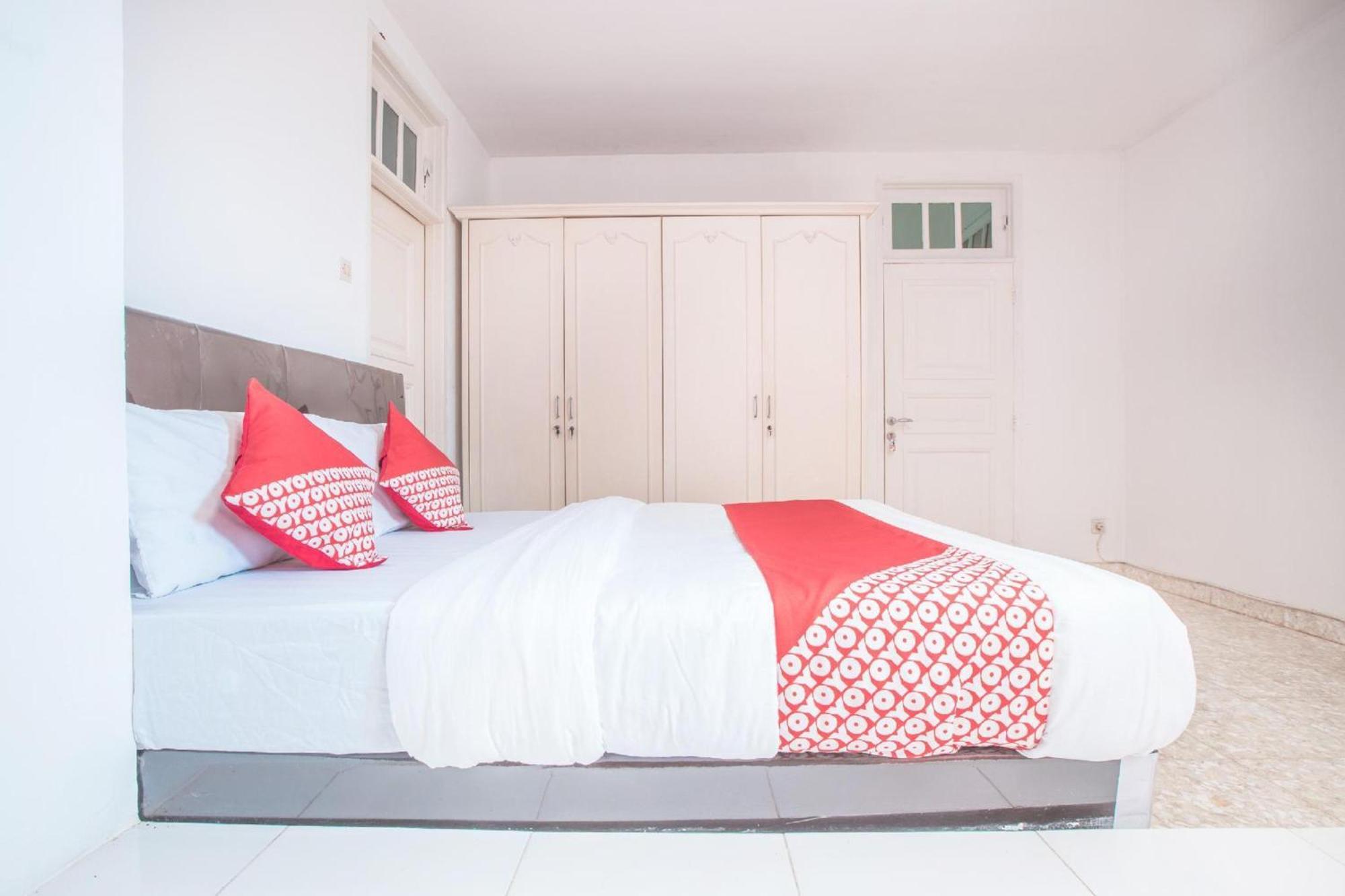Capital O 332 Residence G17 Kemang Jakarta Buitenkant foto