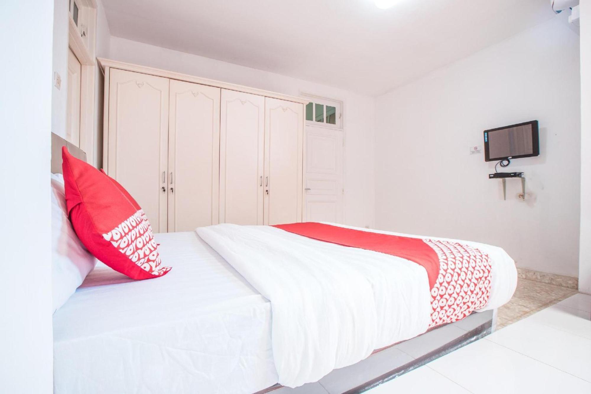 Capital O 332 Residence G17 Kemang Jakarta Buitenkant foto