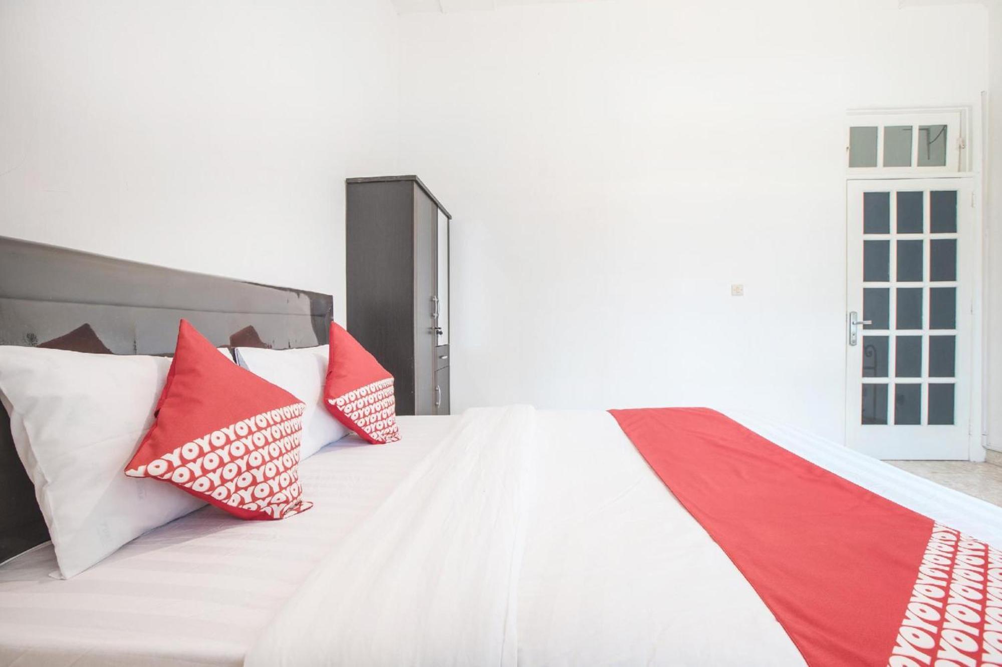 Capital O 332 Residence G17 Kemang Jakarta Buitenkant foto