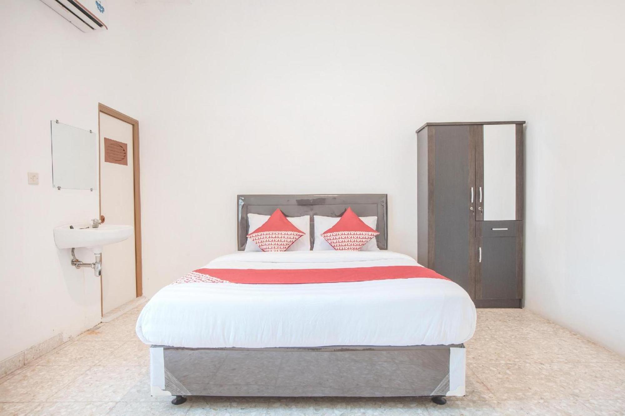 Capital O 332 Residence G17 Kemang Jakarta Buitenkant foto