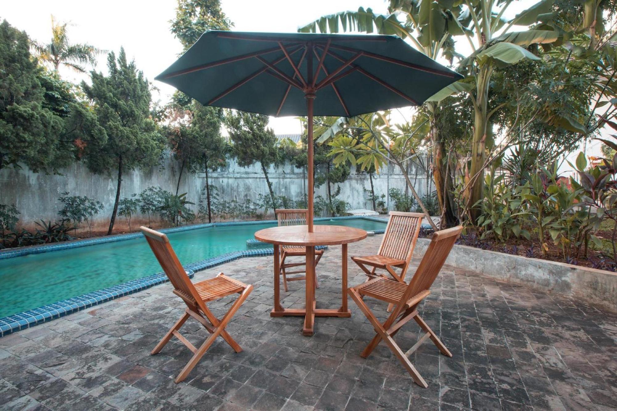 Capital O 332 Residence G17 Kemang Jakarta Buitenkant foto