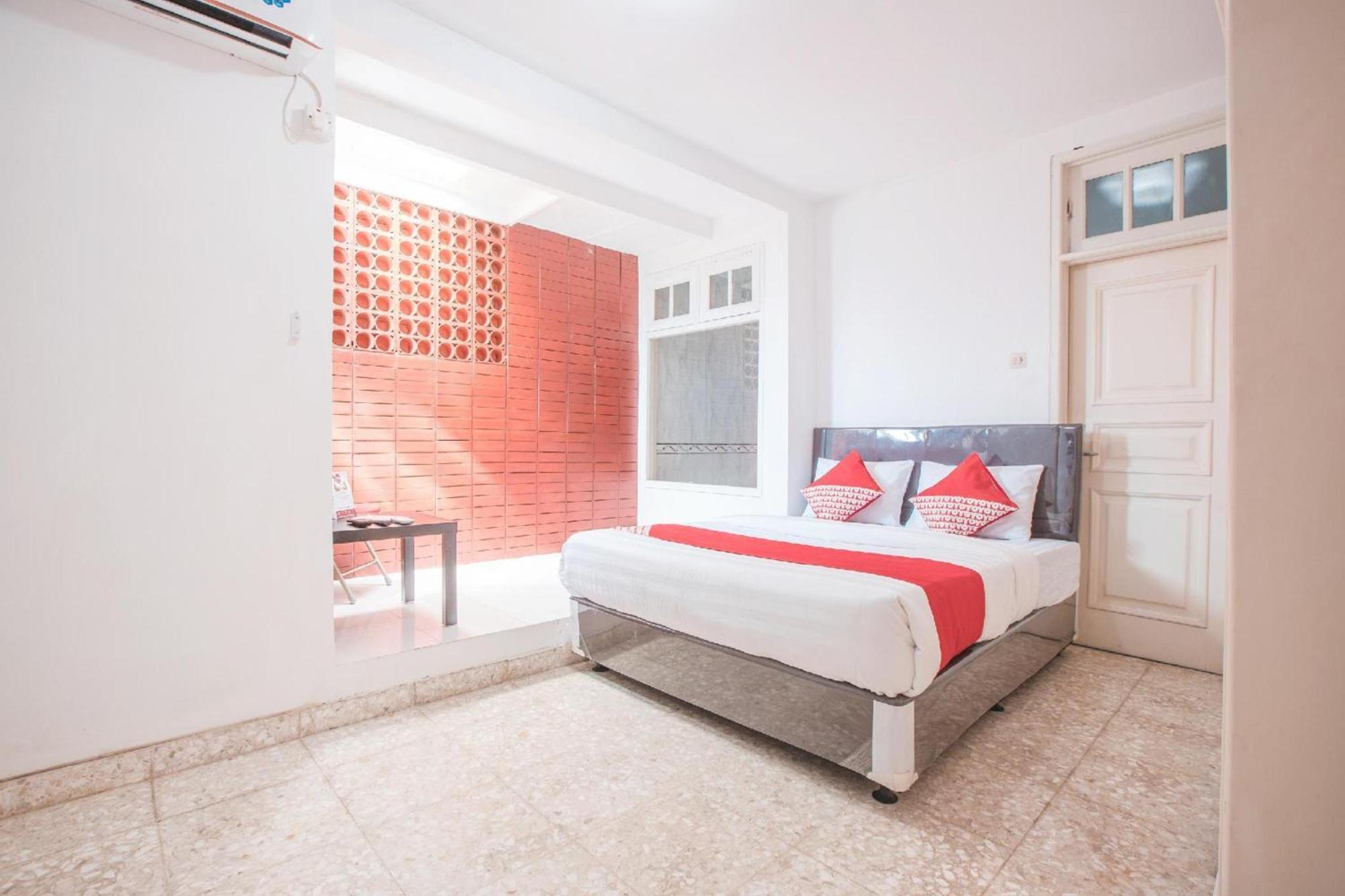 Capital O 332 Residence G17 Kemang Jakarta Buitenkant foto